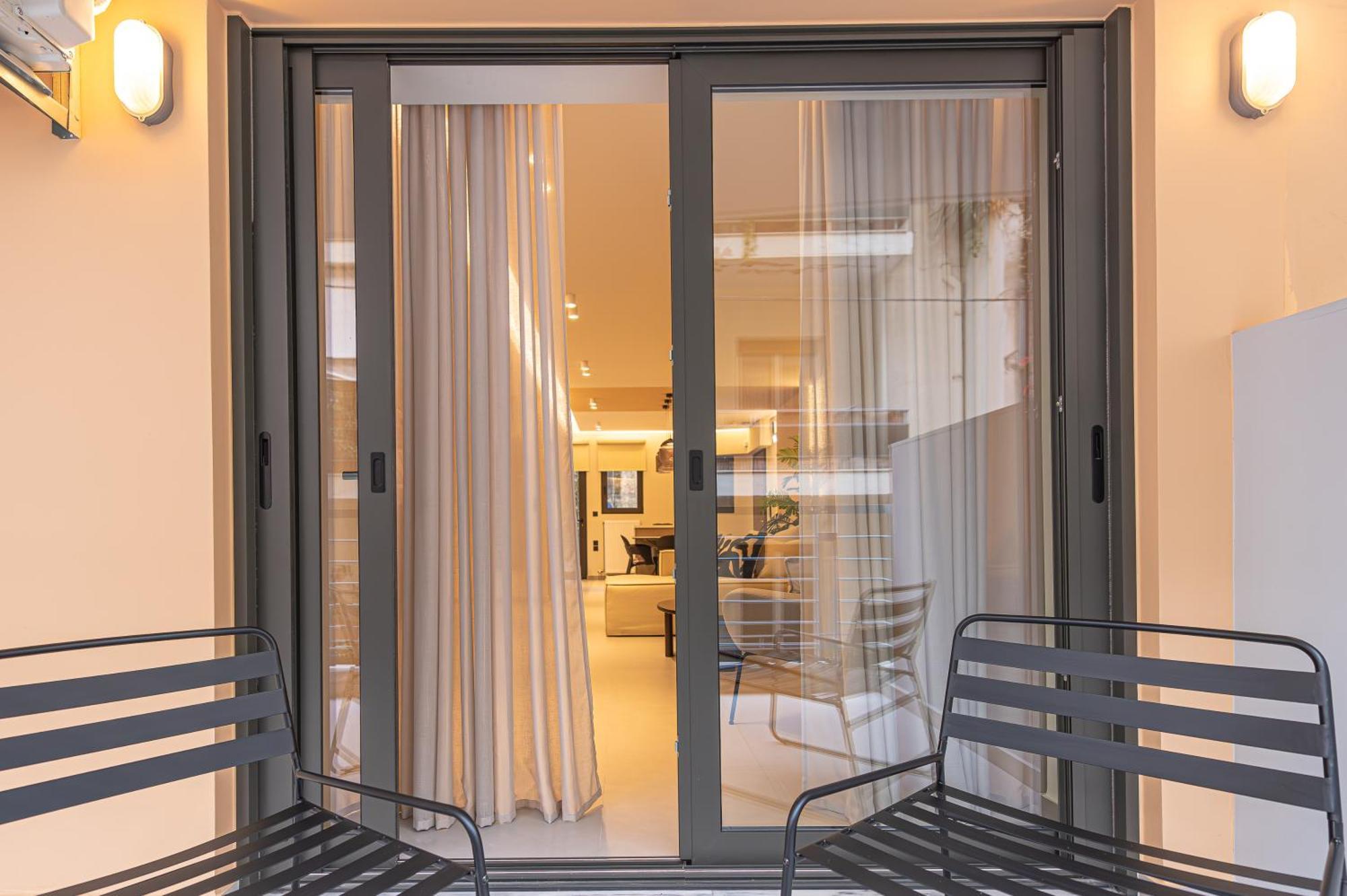 Phaedrus Living: Luxury Modern City Flat Koukaki Athens Exterior photo